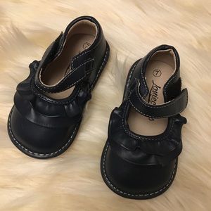 NWOT Navy Laniecakes Mary Janes Squeaky Shoes Sz7